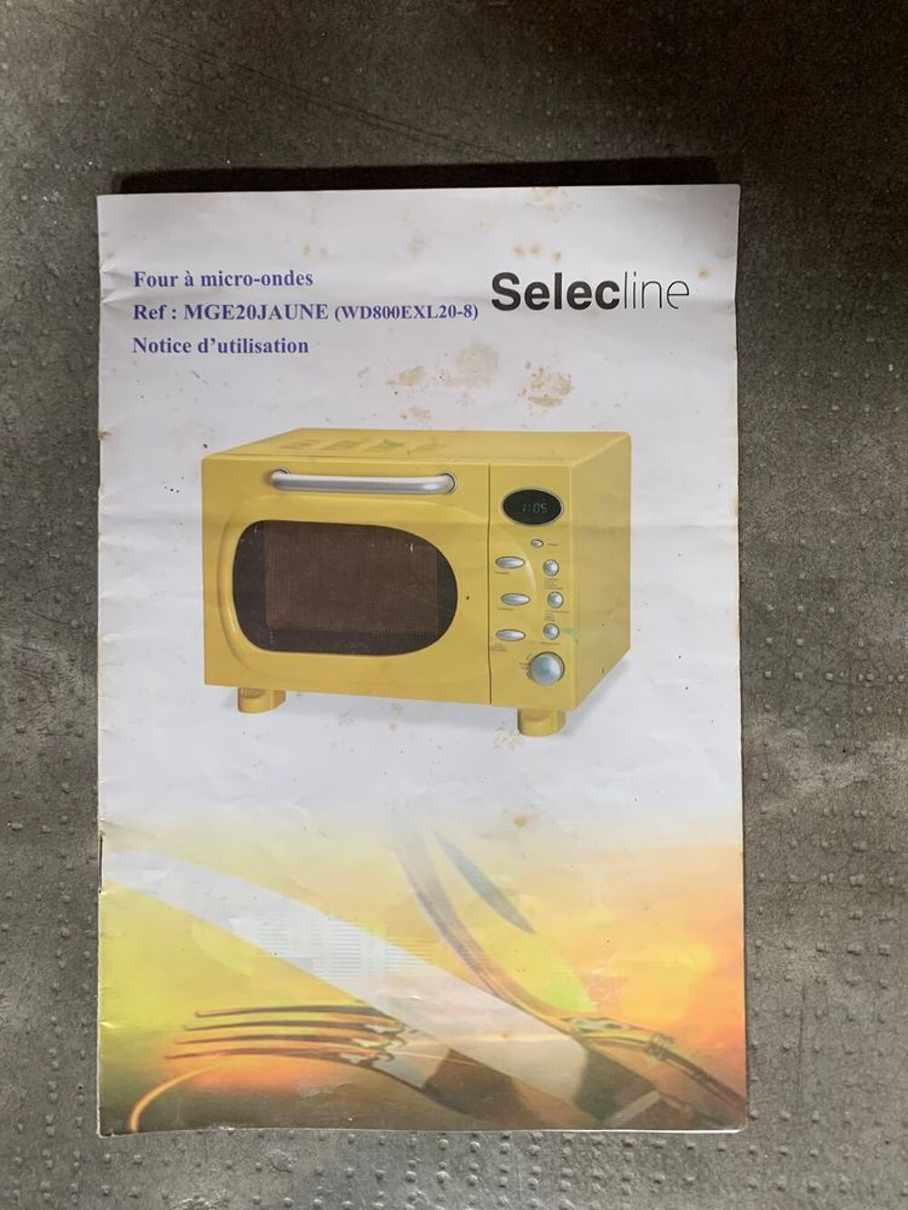 Micro ondes Selectline " MGE 20 " Electroménager