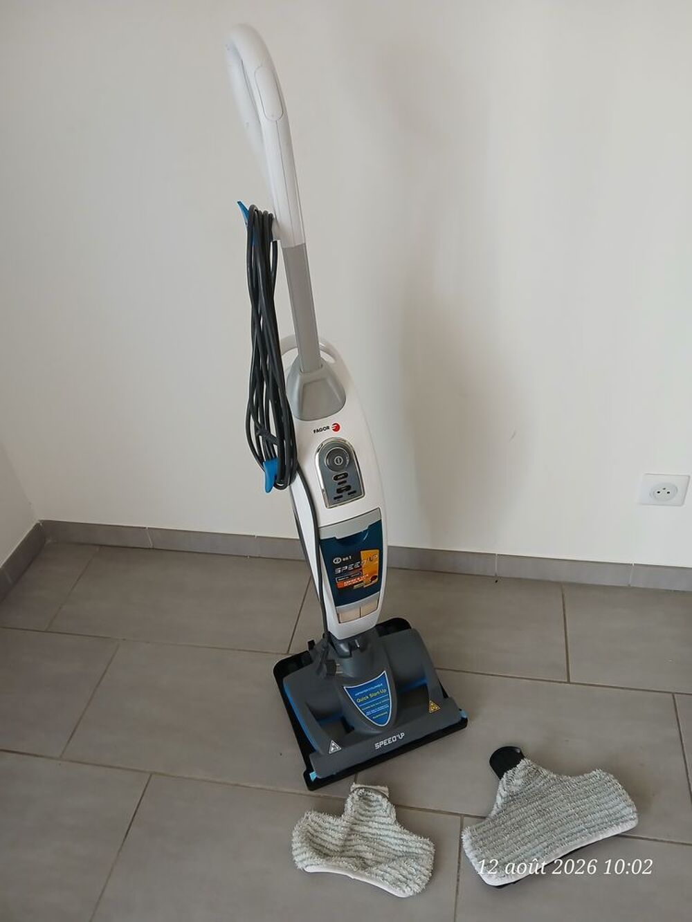 Aspirateur laveur Electroménager