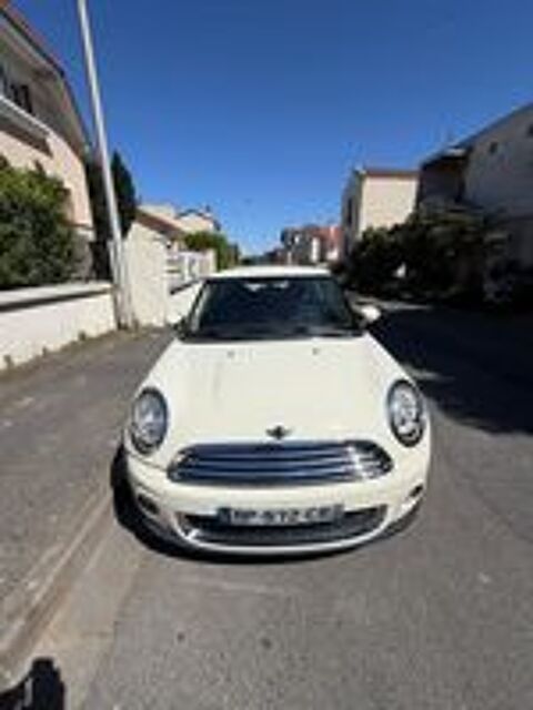 One Hatch 75 ch 2011 occasion 94310 Orly