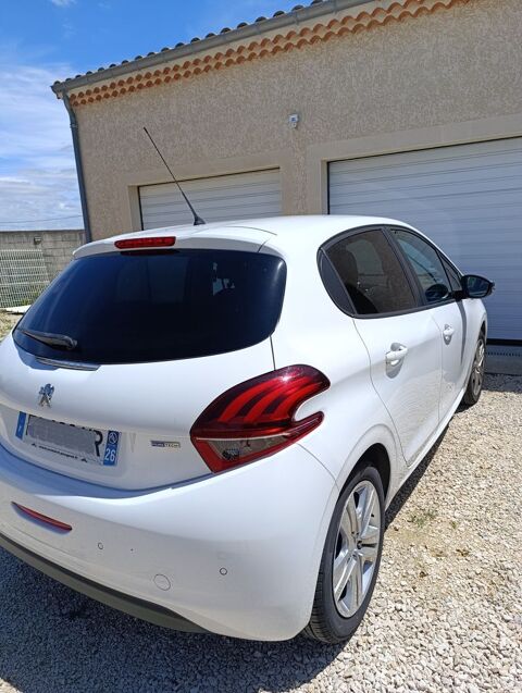 Peugeot 208 1.2 PureTech 82ch BVM5 Style