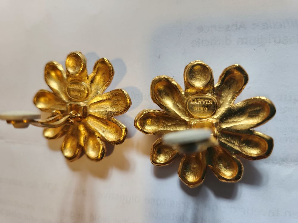 BO Clip fleur LANVIN Dor&eacute;e Bijoux et montres