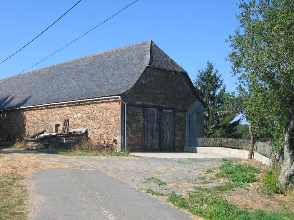 Vente Immeuble GRANGE D'EXCEPTION ? PANORAMA SUR LES MONTS D'AUVERGNE & TER Saint-cyprien-sur-dourdou