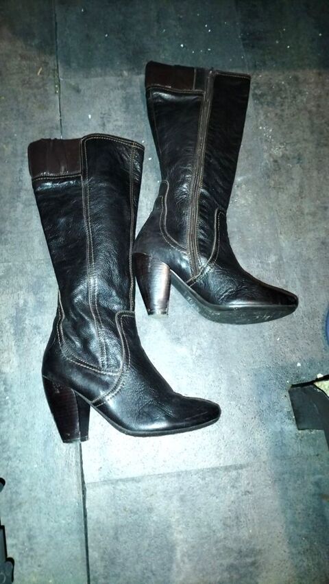 Bottes cuir vritable reqins collection pointure 36 trs bon 34 Cachan (94)