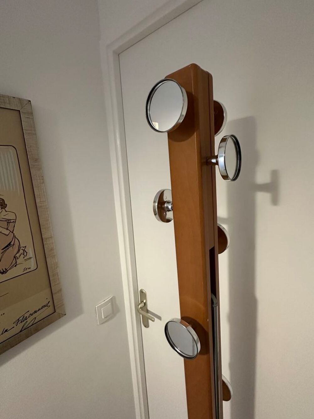 Porte-manteau en bois avec crochets argent&eacute;s Meubles