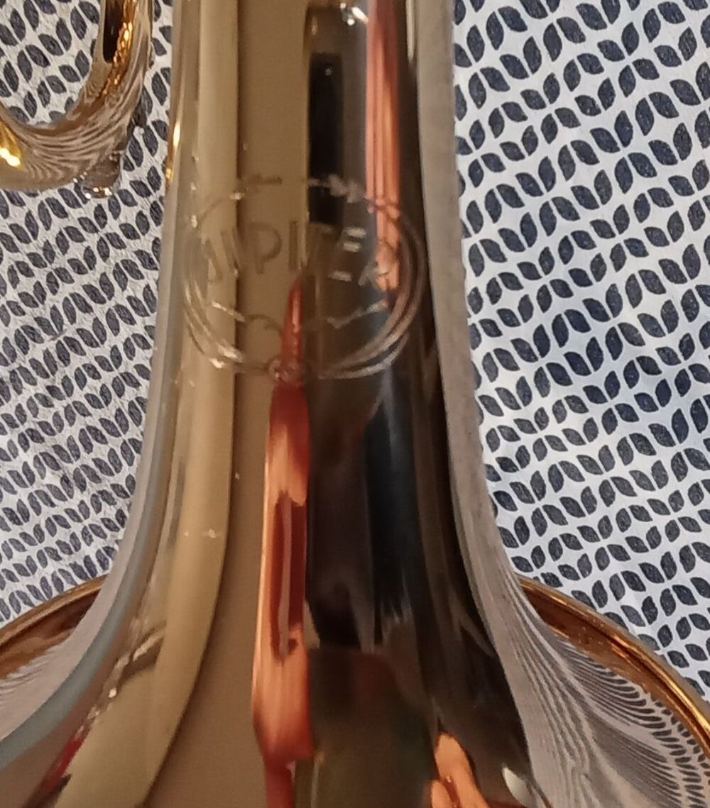Trompette type CORNET de la marque JUPITER. Instruments de musique
