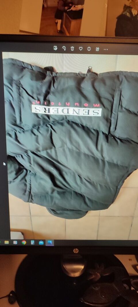 2 doudounes noir de marque 35 Tournan-en-Brie (77)