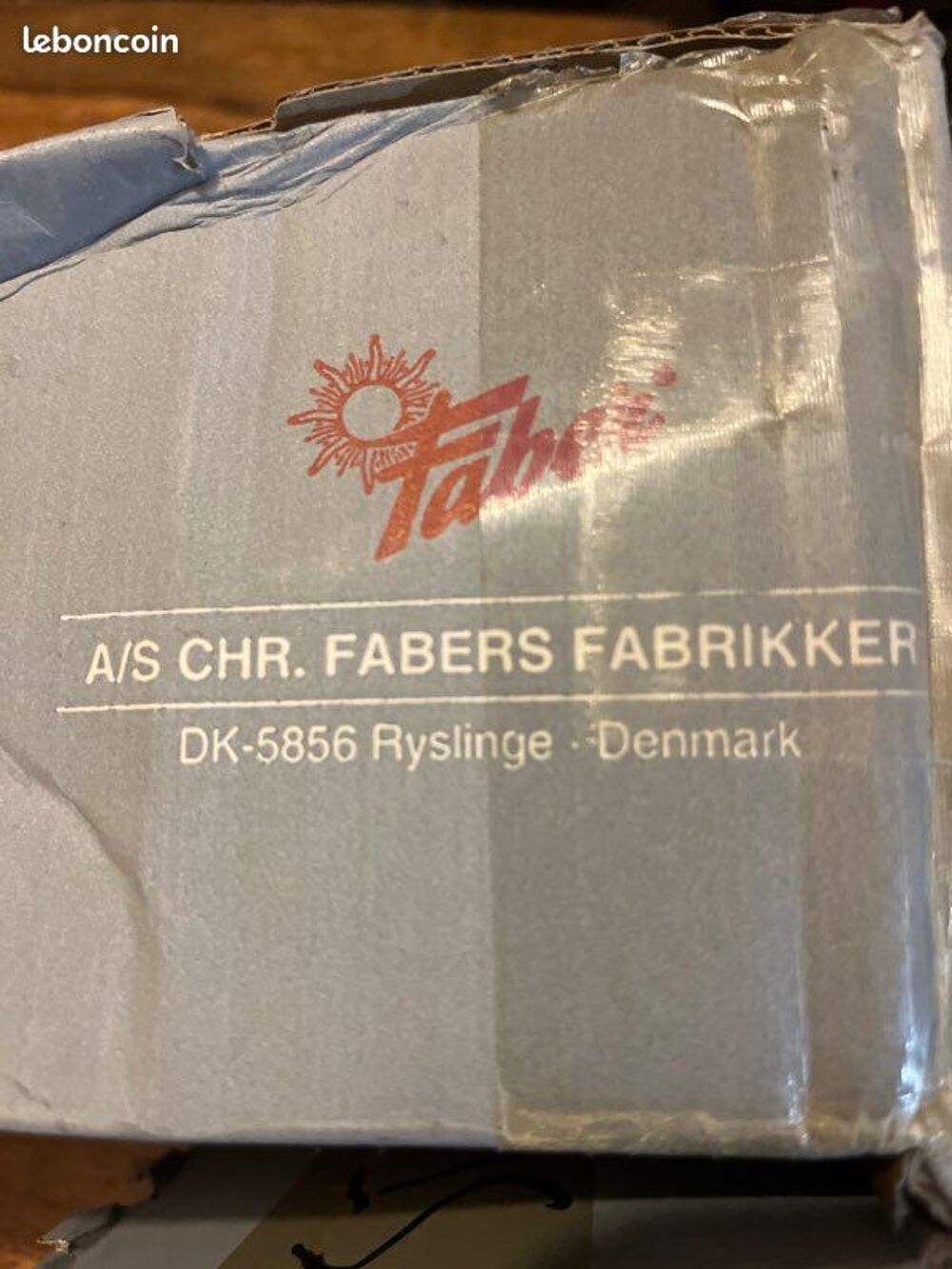 Store V&eacute;nitien neuf &agrave; lames en alu support bois exotique 60x Bricolage