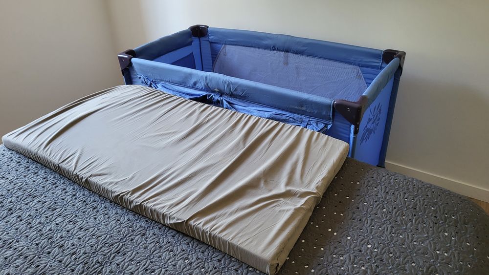 d'un lit parapluie de marque B&eacute;b&eacute; Confort Mobilier enfants