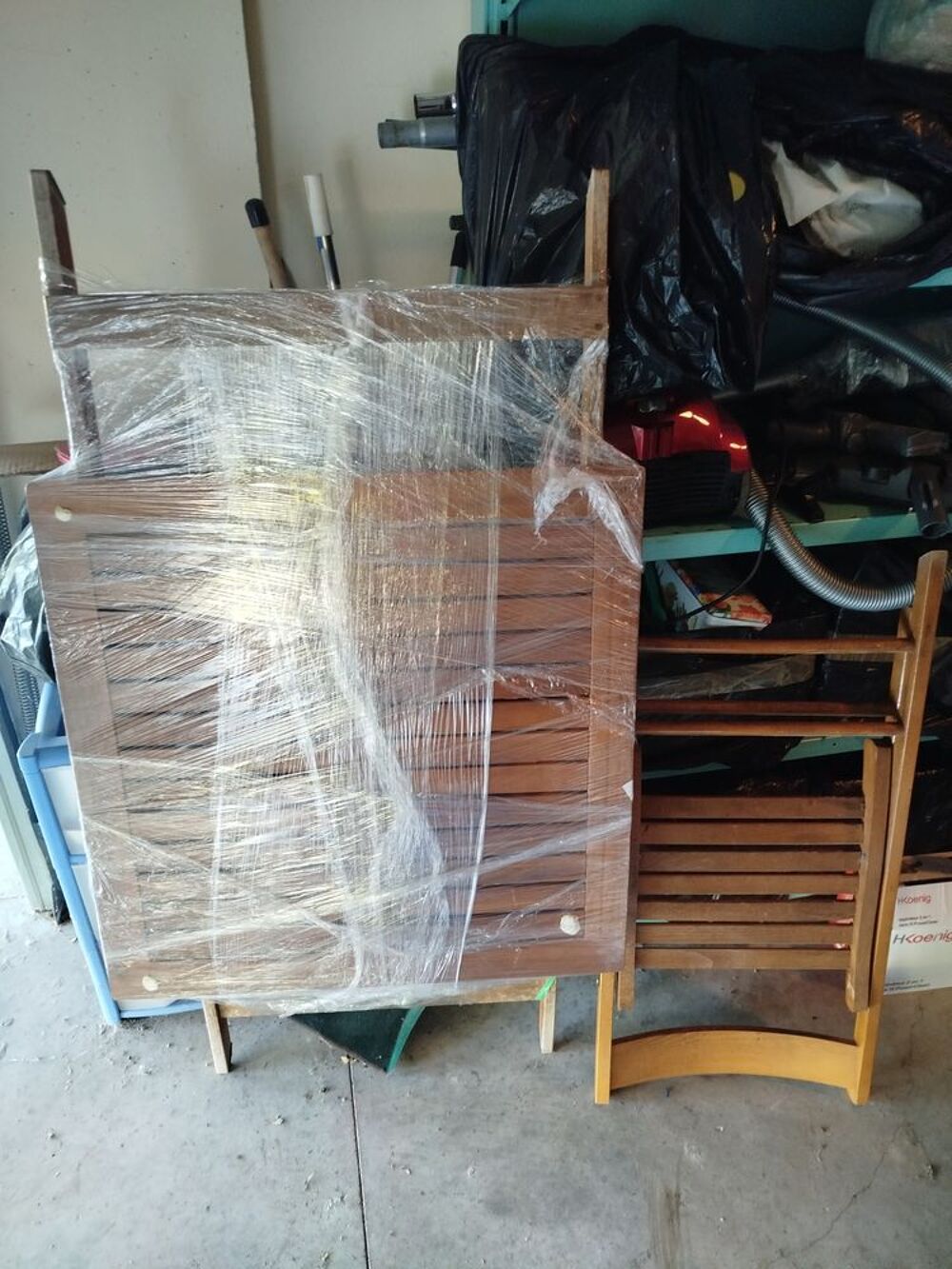 Table de jardin plus chaise Jardin