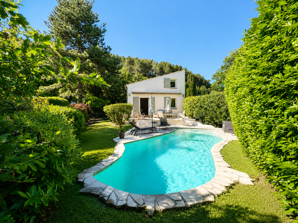 Vente Maison Rare près d'Aix-en-Provence: VILLA avec piscine 