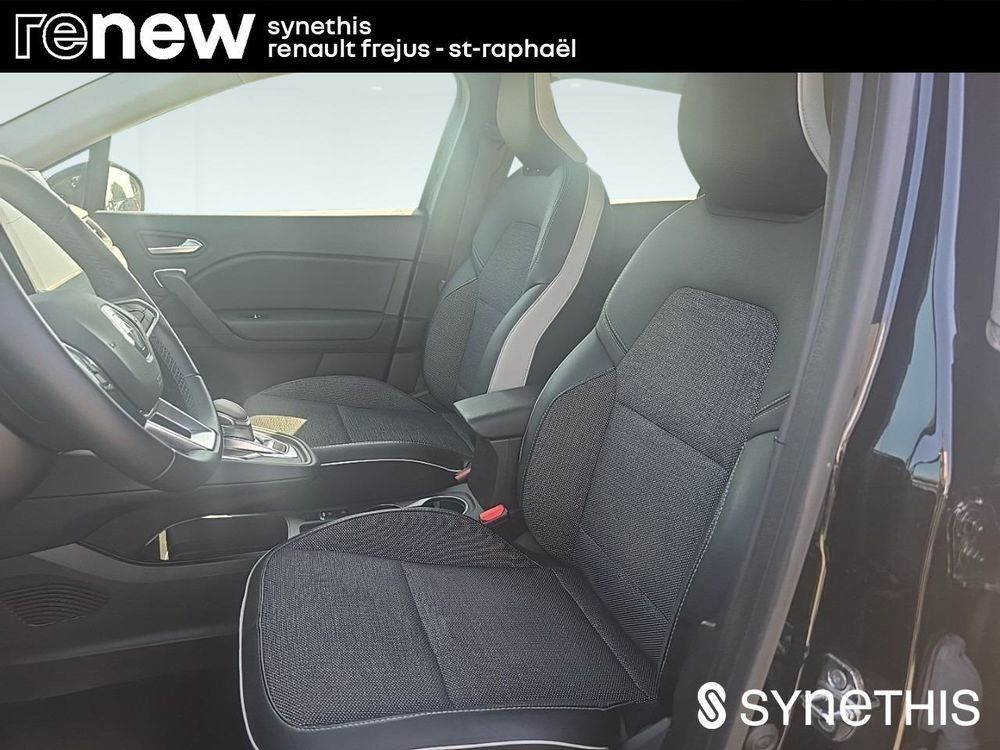 Captur E-Tech Plug-in 160 - 21 Intens 2021 occasion 83600 Fr&eacute;jus