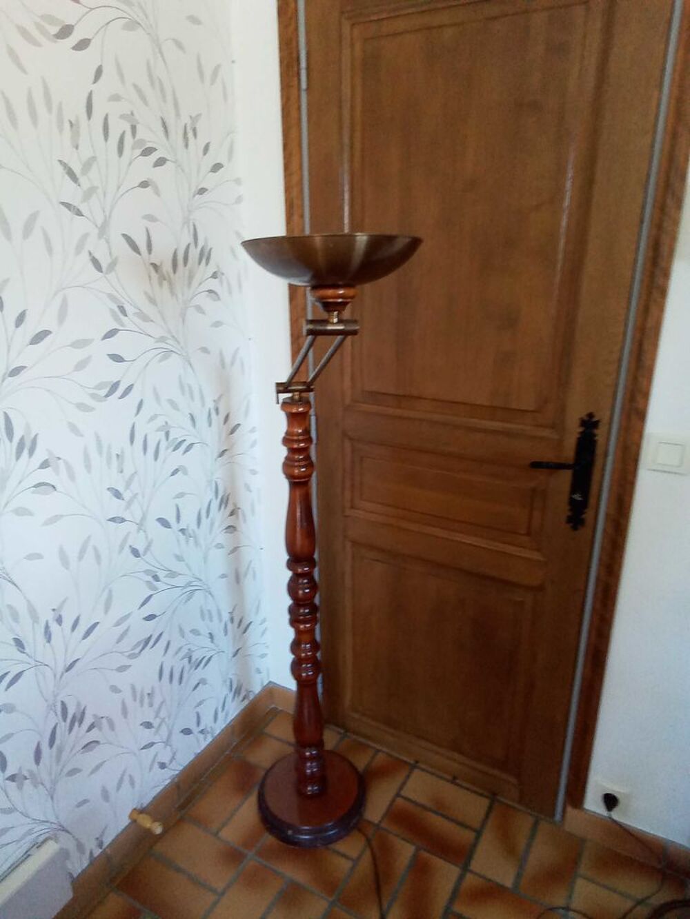 Lampadaire halog&egrave;ne Décoration