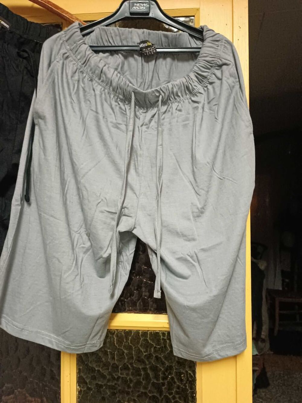bermudas ( lot de 2 1 noir et 1 gris) neufs "ATLAS FOR MEN Vêtements
