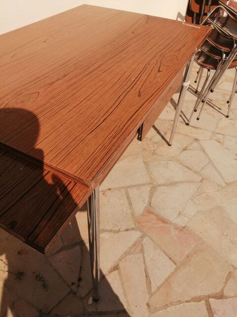 Vintage table en FORMICA plus 5 chaises 45 Courgis (89)