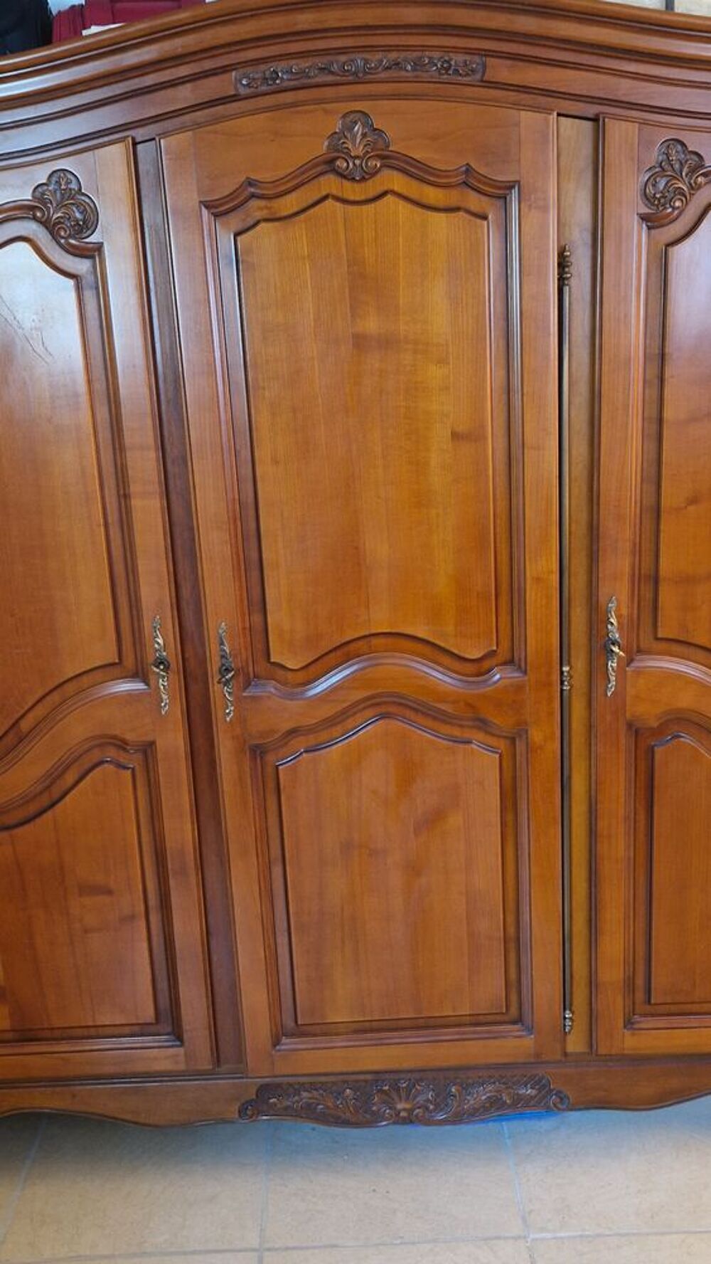 Armoire 3 portes merisier massif Meubles