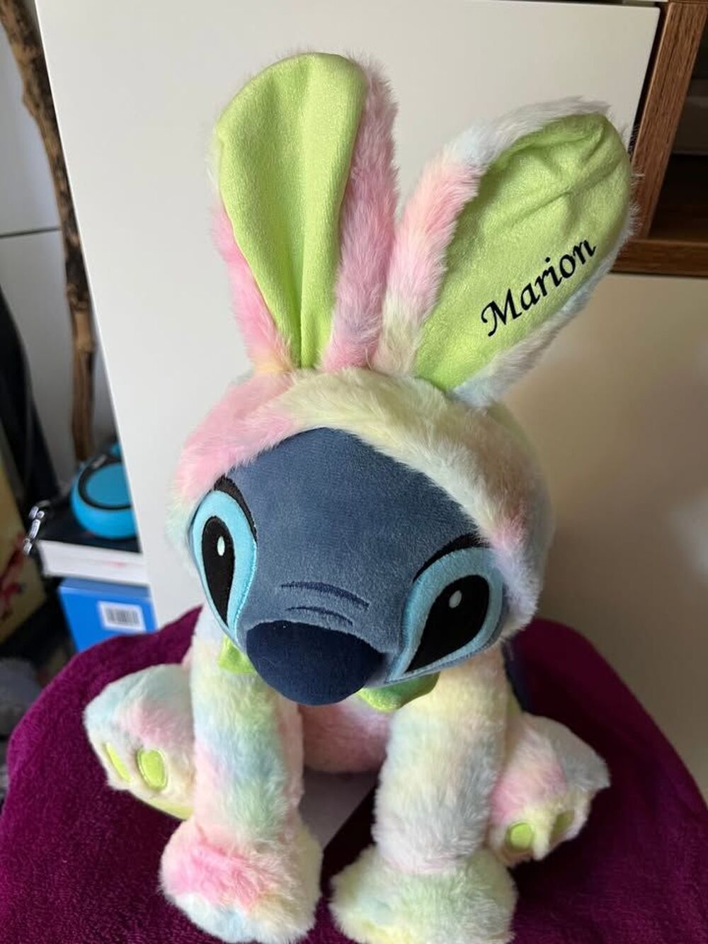 Peluche Neuve avec &eacute;tiquette Stitch de p&acirc;ques Disney, person Jeux / jouets