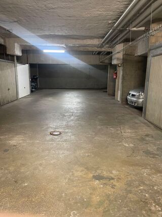  Parking / Garage � louer 12 m�