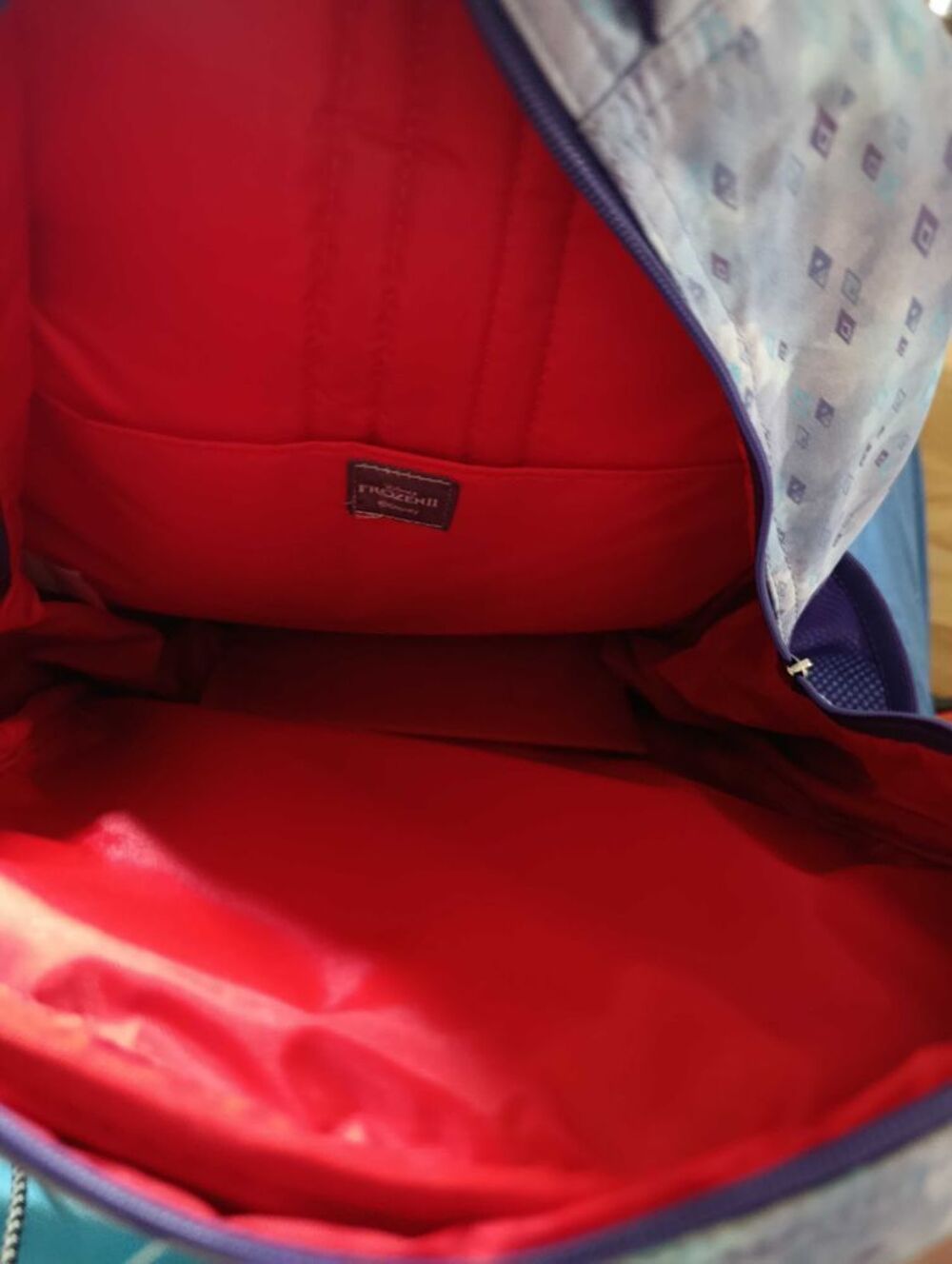 cartable pour enfant neuf avec trousse offert Jeux / jouets
