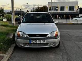 Fiesta 1.3 Concept 2002 occasion 94000 Cr&eacute;teil