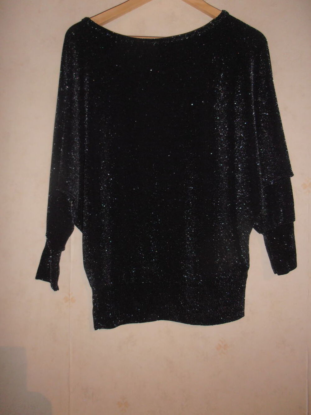 Haut paillet&eacute; (82) Vêtements