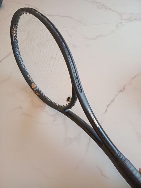 Raquette Pro Kennex ou Prokennex pour Adulte. 30 Le Plessis-Tr�vise (94)