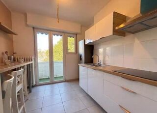  Appartement � louer 3 pi�ces 77 m�