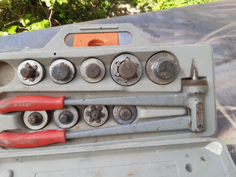 PINCE A EMBOITURE Bricolage