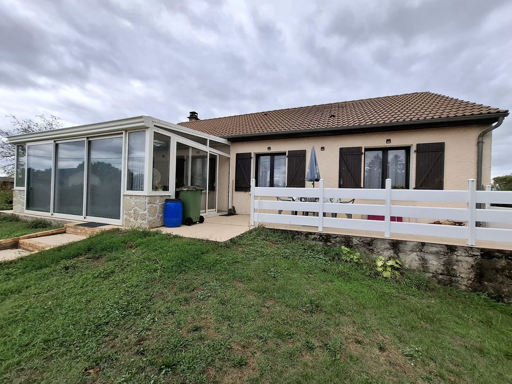 Maison 6 pièces 140 m² · à France · 140 m² · 153 000 €