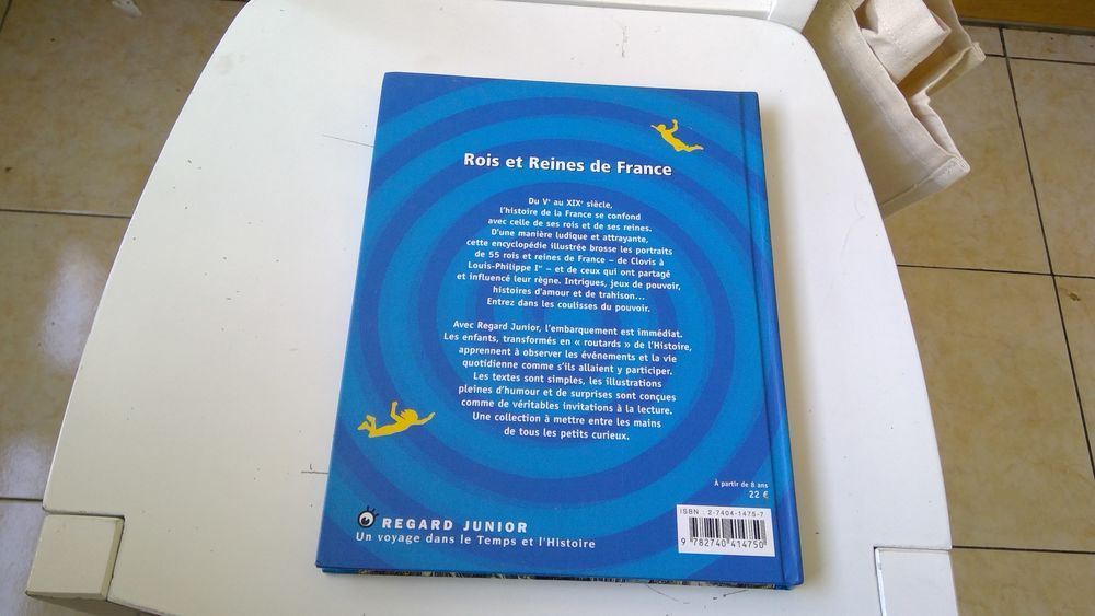 12€ Rois et reines de France
Livres et BD
