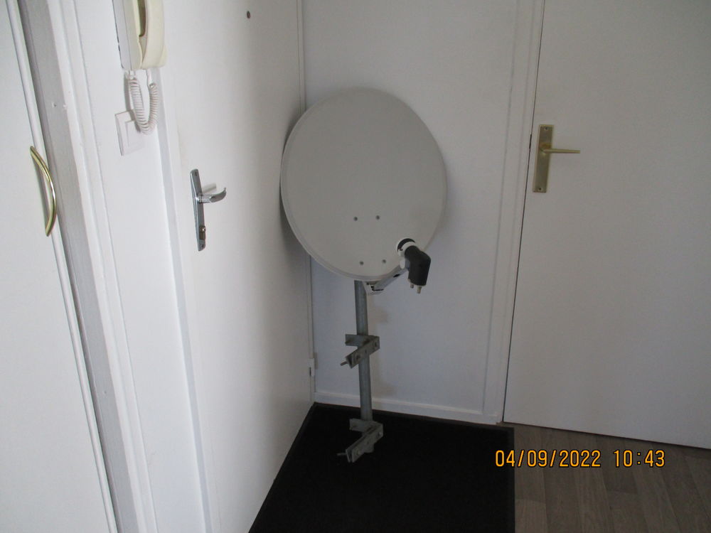 Parabole satellite Bricolage