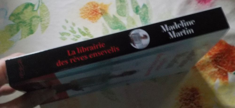 LA LIBRAIRIE DES REVES ENSEVELIS de Madeline MARTIN Livres et BD