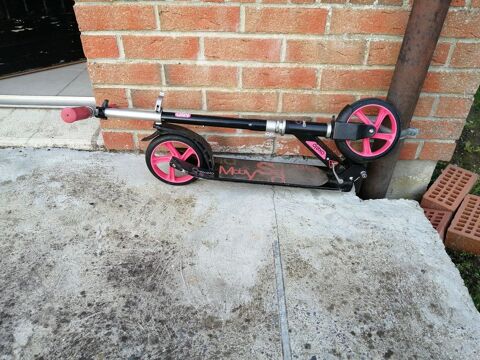 Trottinette fille 10 H�lesmes (59)