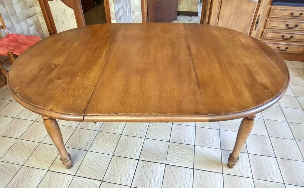 Table ronde extensible et 6 chaises Meubles