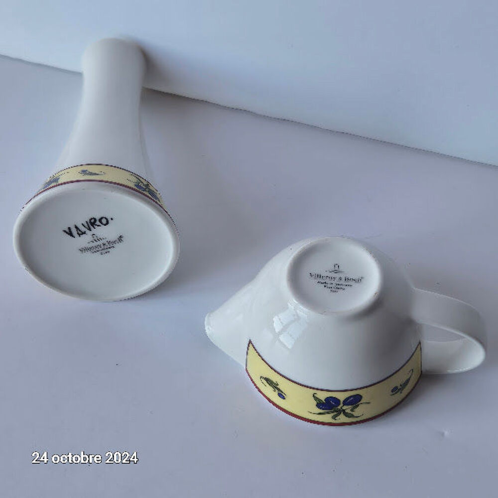 Lot de 2 ustensiles Villeroy et Boch, un pot &agrave; lait ou cr&eacute;mi Cuisine