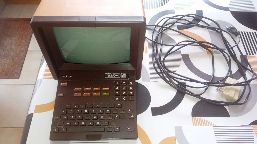 Minitel 1 alcatel Téléphones et tablettes