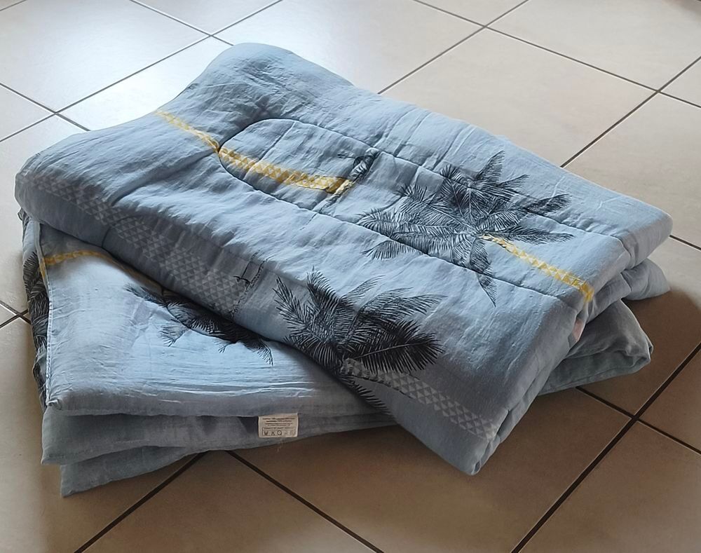 Lot de 2 couettes imprim&eacute;es pour lit 1 personne Décoration