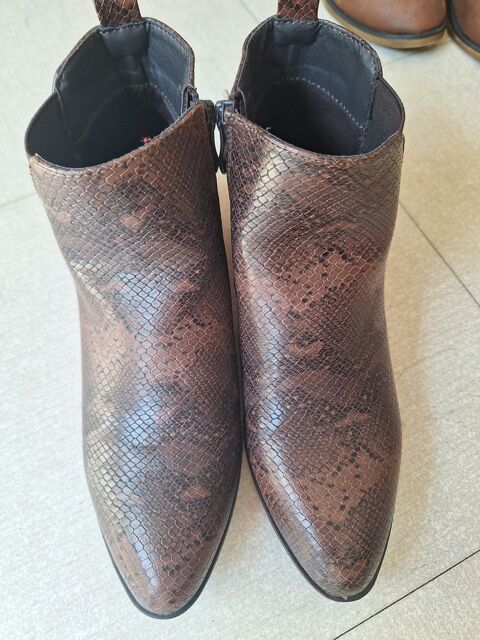 BOTTINES FEMME 10 Les Mureaux (78)