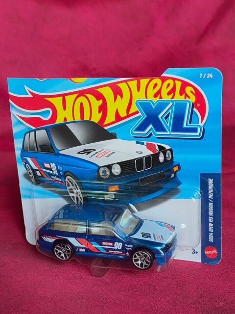 Voiture miniature BMW de rallye Avermes (03)