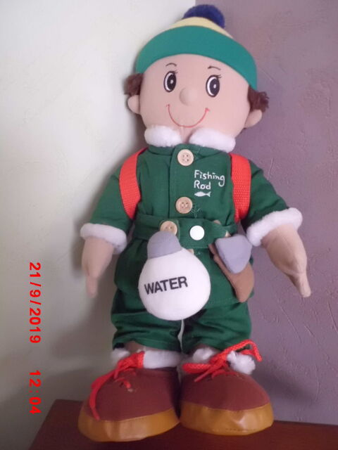 PELUCHE BONHOMME RANDONNEUR 18 Oignies (62)