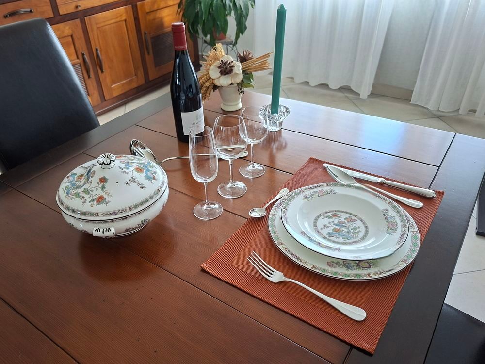 BEAU SERVICE DE TABLE WEDGWOOD 
