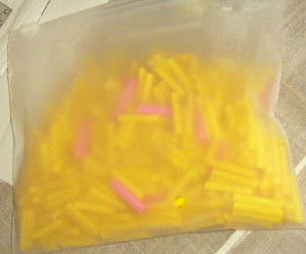 cheville POLYETHYLENE jaune 3x23mm Sans Collerette
Bricolage