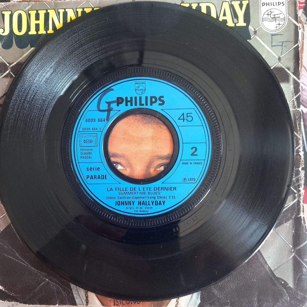 JOH??Y HALLYDAY / 2 X DISQUES VYNIL 45 TOURS CD et vinyles