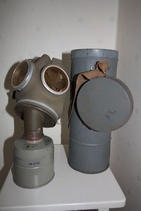 Masque  gaz 2de guerre mondiale 0 Cergy (95)
