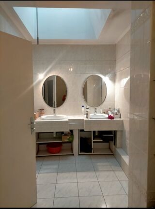  Chambre � louer 5 pi�ces 25 m�