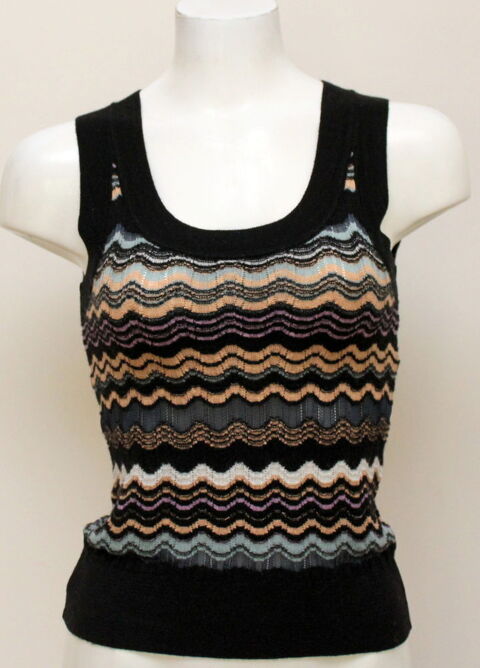 Dbardeur, pull MISSONI 
T. 36/38 Fr  100 Issy-les-Moulineaux (92)