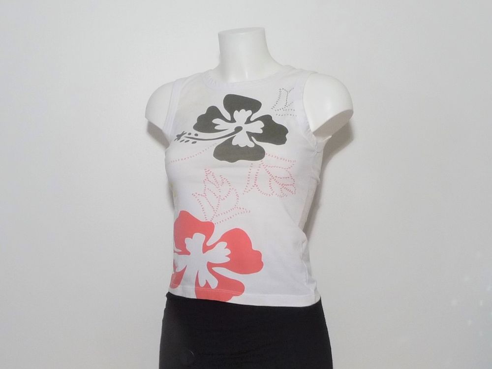 Top/ Tee Shirt Blanc Motif Fleuri Rouge Vert Jaune-3 Suisses Vêtements