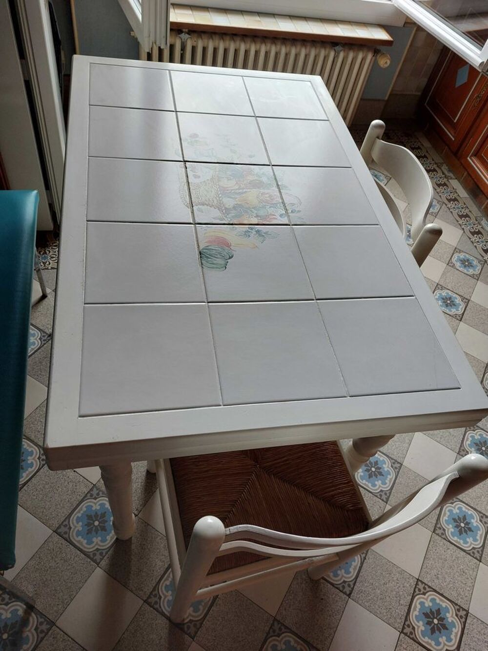 Table de cuisine et ses 2 chaises Meubles