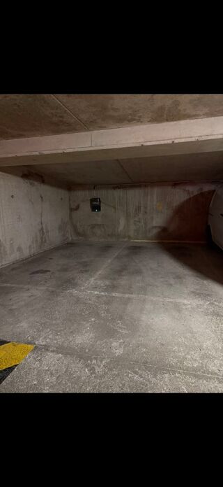  Parking / Garage � louer 10 m�