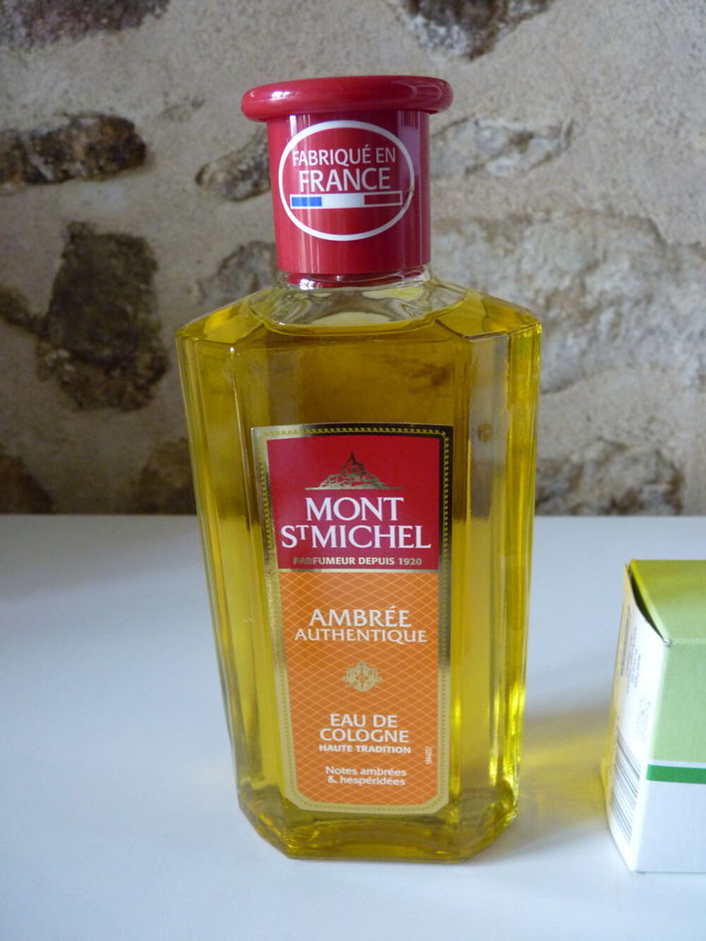 Eau de cologne et savon Saint Michel Bijoux et montres