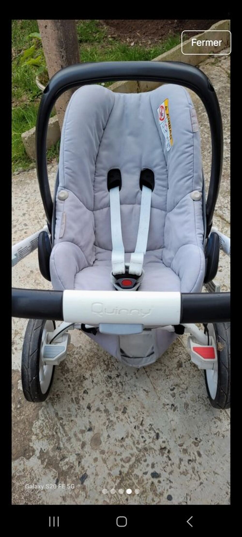Poussette trio Quinny Puériculture